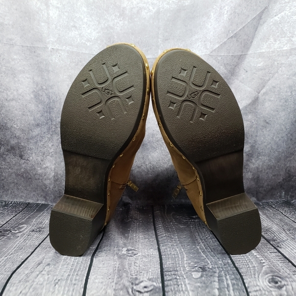 New UGG Boots Cam ll Chestnut Short Zip. Suede Shearling lined boots Studded - Picture 5 of 8